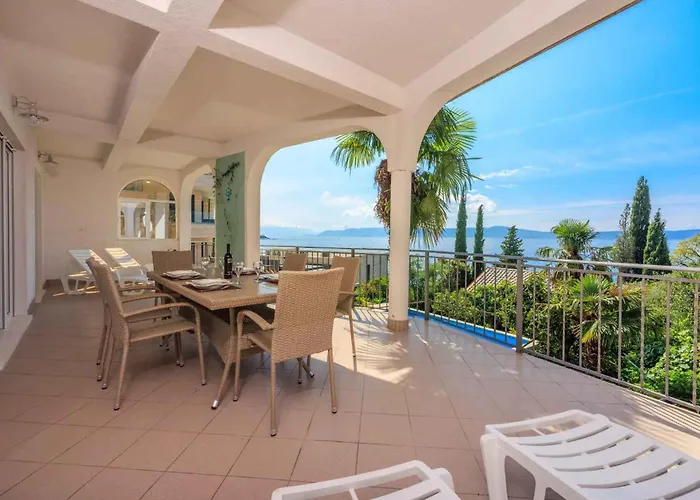 Apartment In 45900 Crikvenica